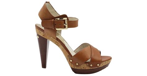 michael kors talon haut grosse talon|Chaussures à talons et escarpins .